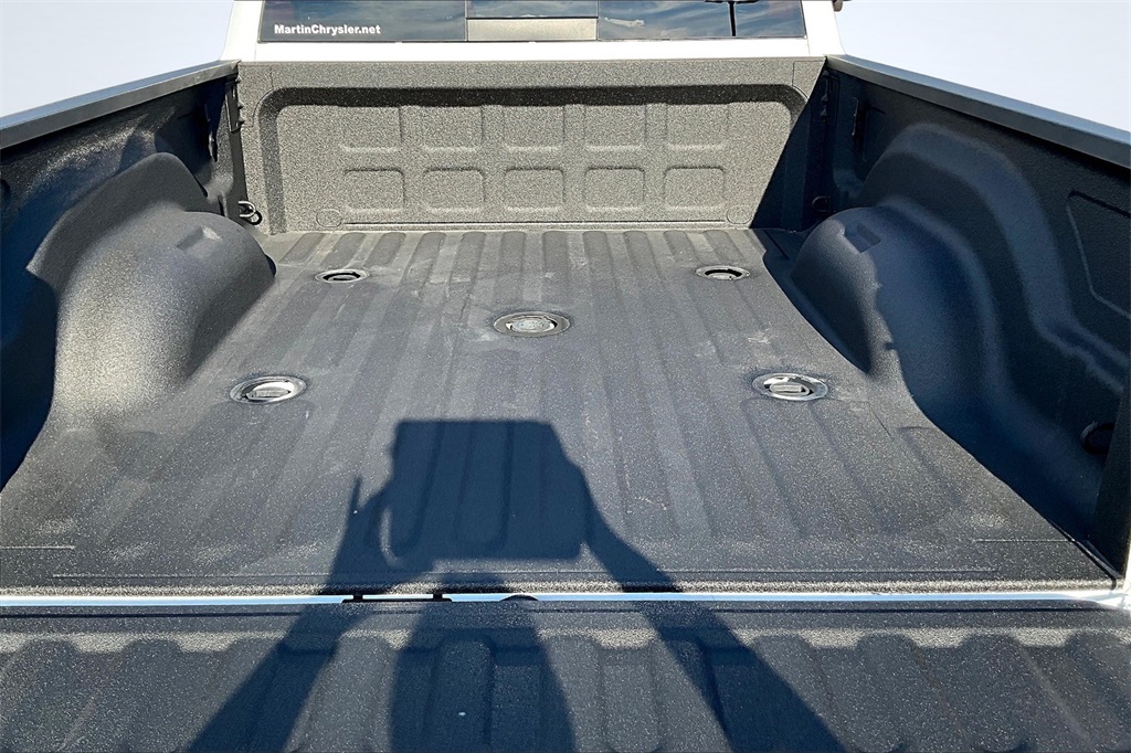 2025 Ram 2500 Limited White at River Oaks CDJR