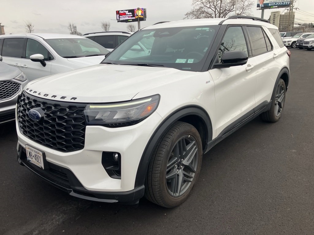 2025 Ford Explorer ST-Line AWD
