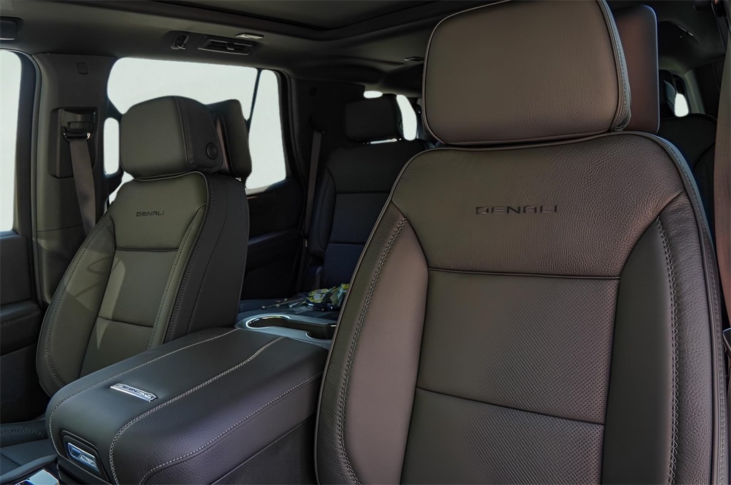 New Car 2025 Gmc Yukon  Denali For Sale Under $100,000 In Austin, Texas