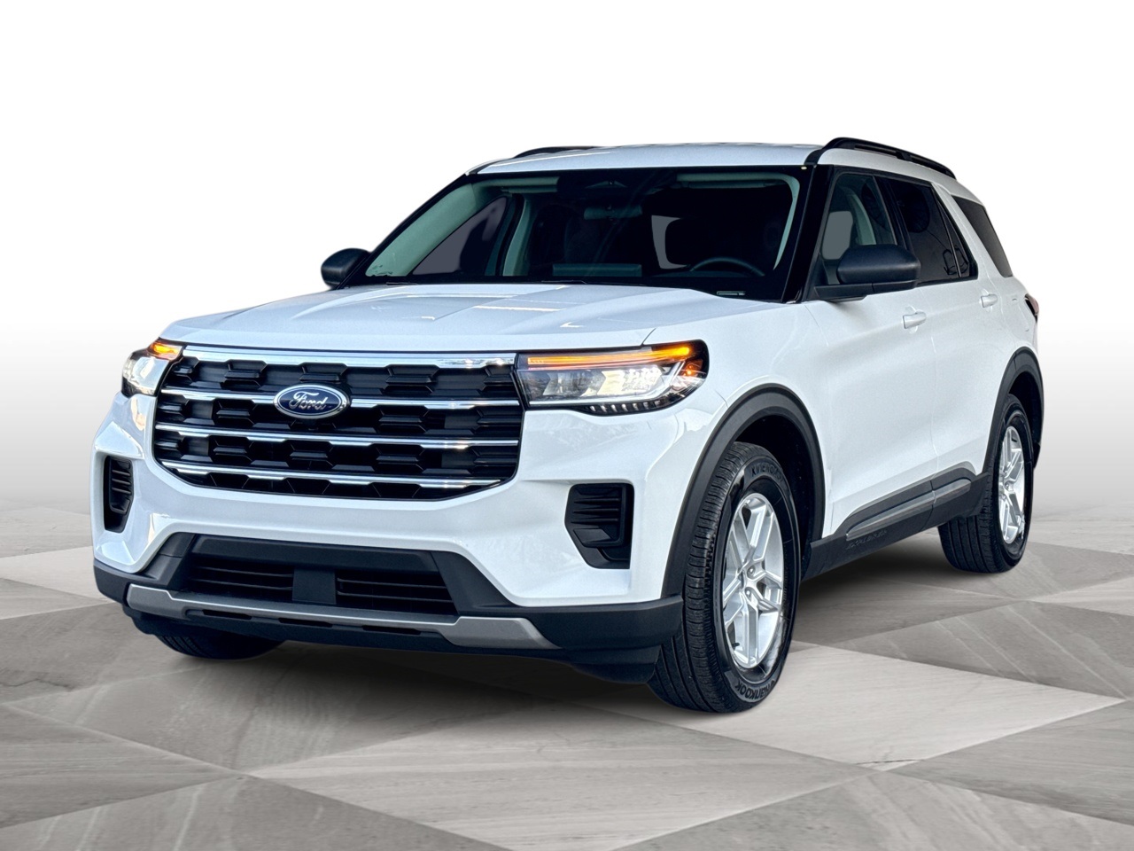 2025 Ford Explorer Active RWD