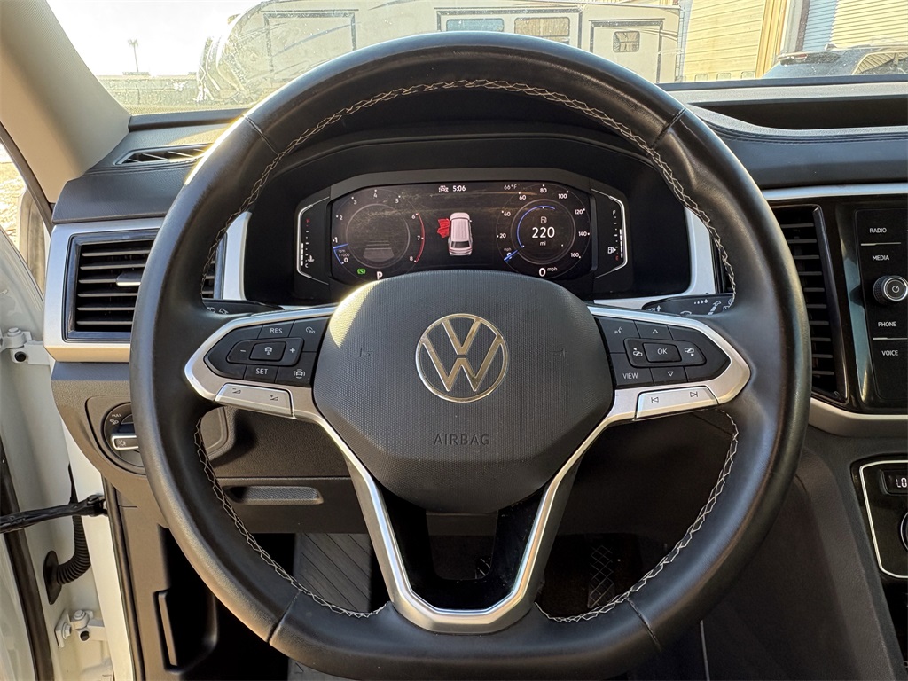 2023 Volkswagen Atlas 3.6L V6 SE w/Technology White at DeMontrond Auto Country