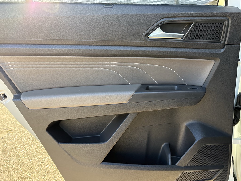 2023 Volkswagen Atlas 3.6L V6 SE w/Technology White at DeMontrond Auto Country