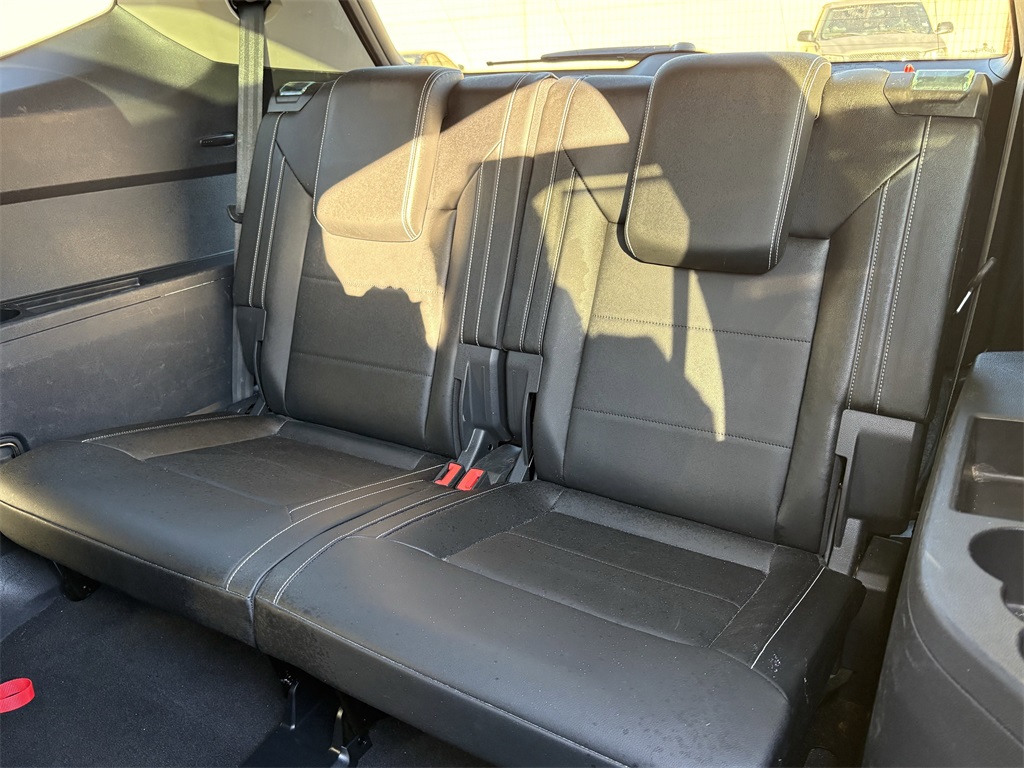 2023 Volkswagen Atlas 3.6L V6 SE w/Technology White at DeMontrond Auto Country