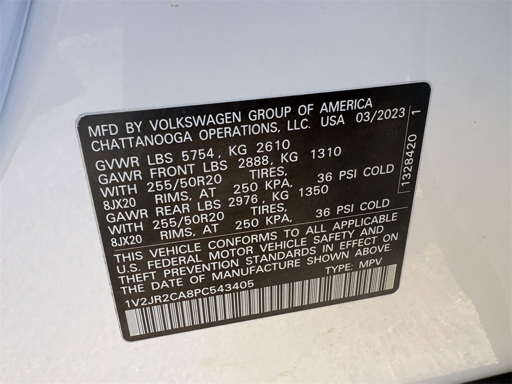 2023 Volkswagen Atlas 3.6L V6 SE w/Technology White at DeMontrond Auto Country