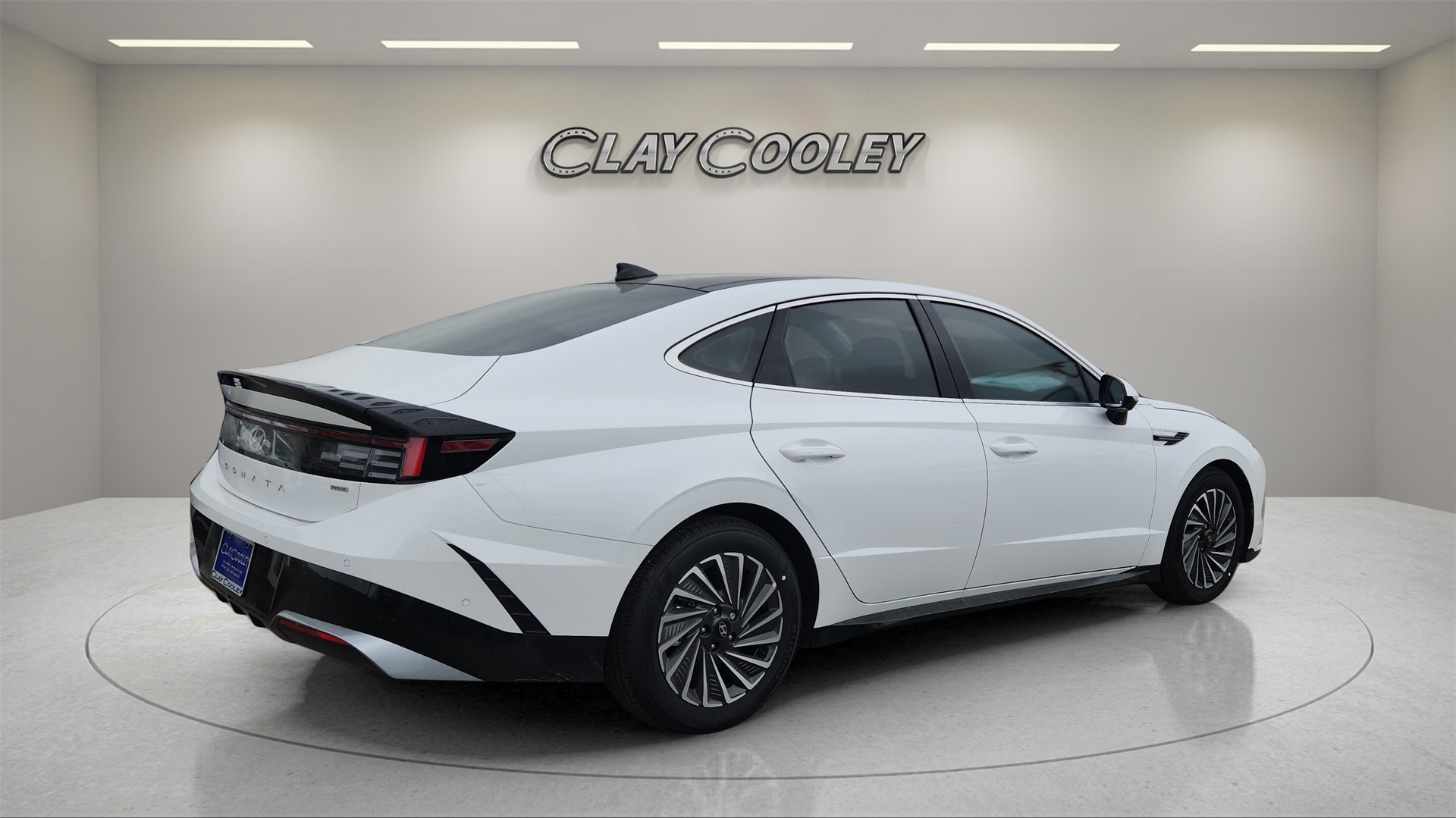 2025 Hyundai Sonata Hybrid Limited photo 3