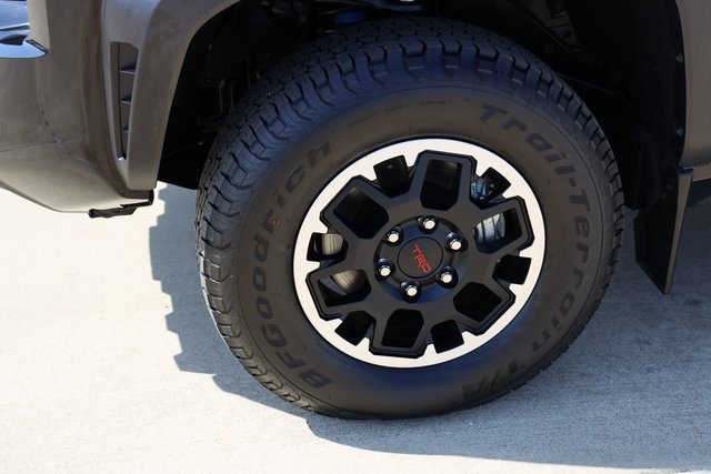 2024 Toyota Tacoma TRD Off-Road - 8