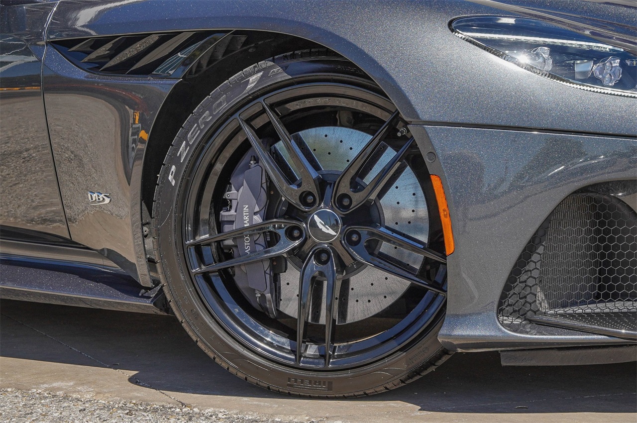 Used Car 2019 Aston Martin Dbs  Superleggera For Sale Under $220,000 In Austin, Texas