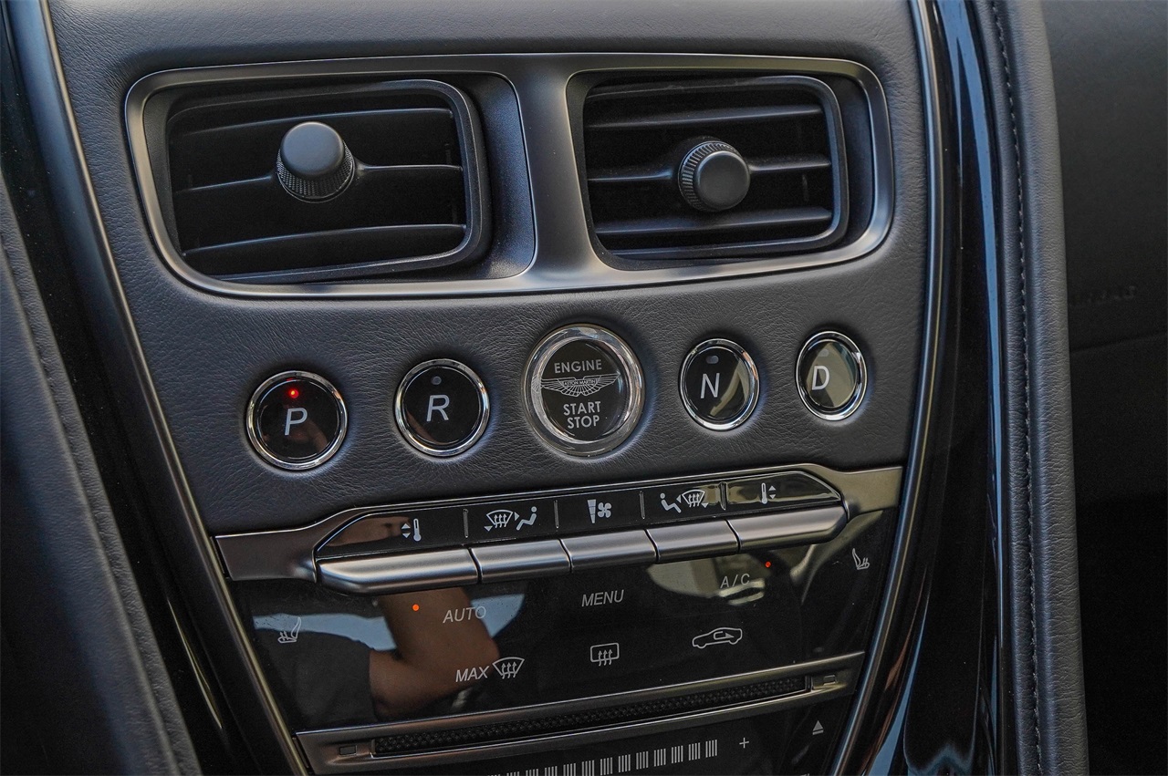 Used Car 2019 Aston Martin Dbs  Superleggera For Sale Under $220,000 In Austin, Texas