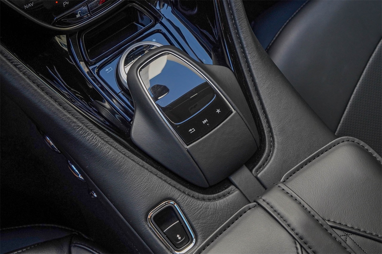 Used Car 2019 Aston Martin Dbs  Superleggera For Sale Under $220,000 In Austin, Texas