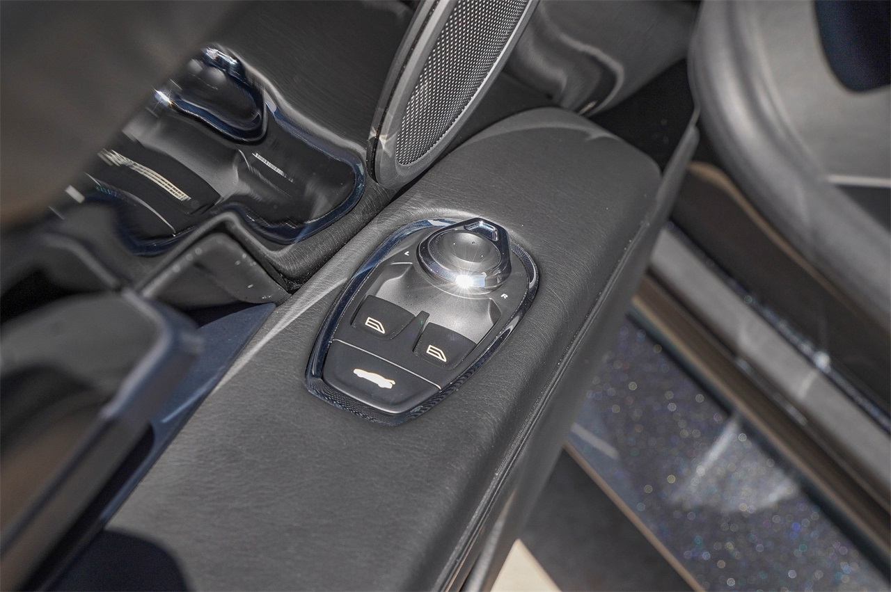 Used Car 2019 Aston Martin Dbs  Superleggera For Sale Under $220,000 In Austin, Texas