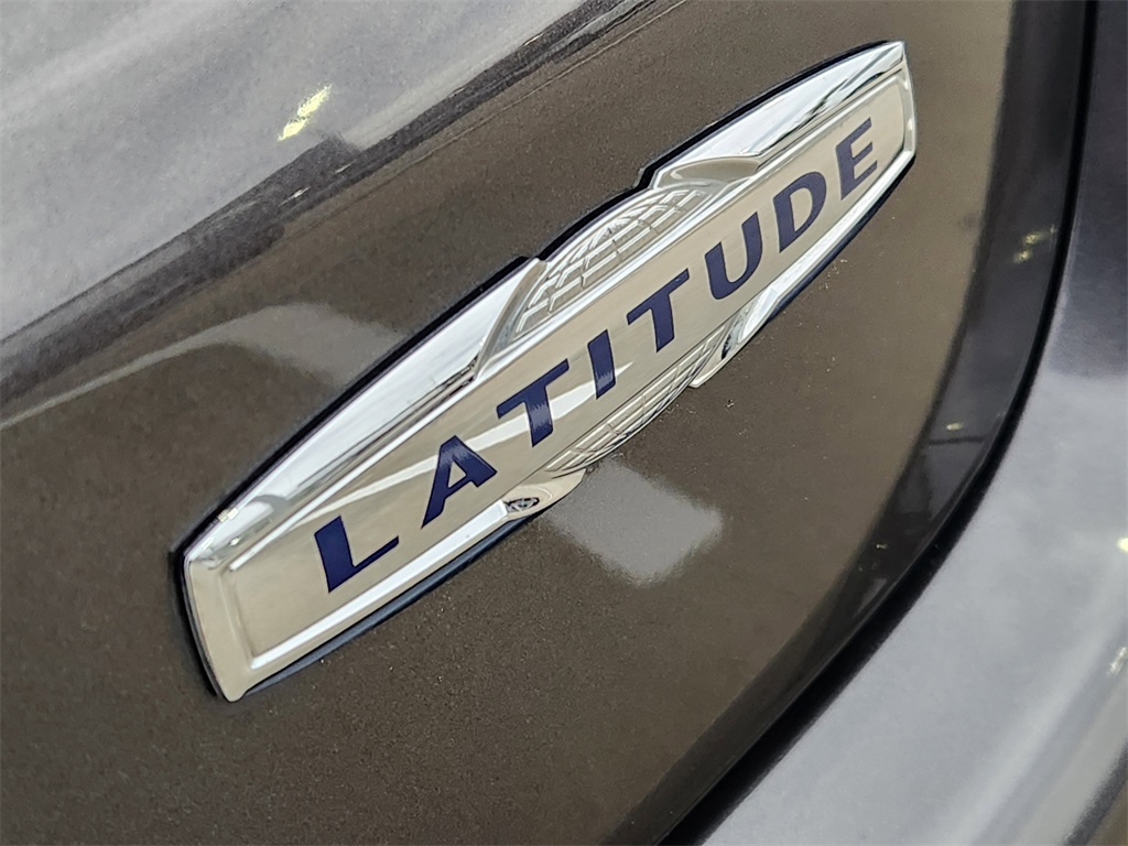 2020 Jeep Compass Latitude Gray at Emmons Autoplex