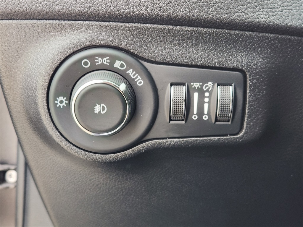 2020 Jeep Compass Latitude Gray at Emmons Autoplex