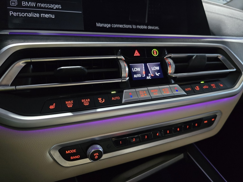 Thumbnail: 2022 BMW X5 - 22