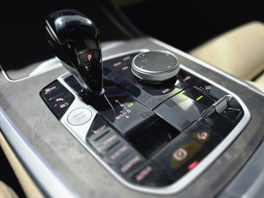 Thumbnail: 2022 BMW X5 - 24