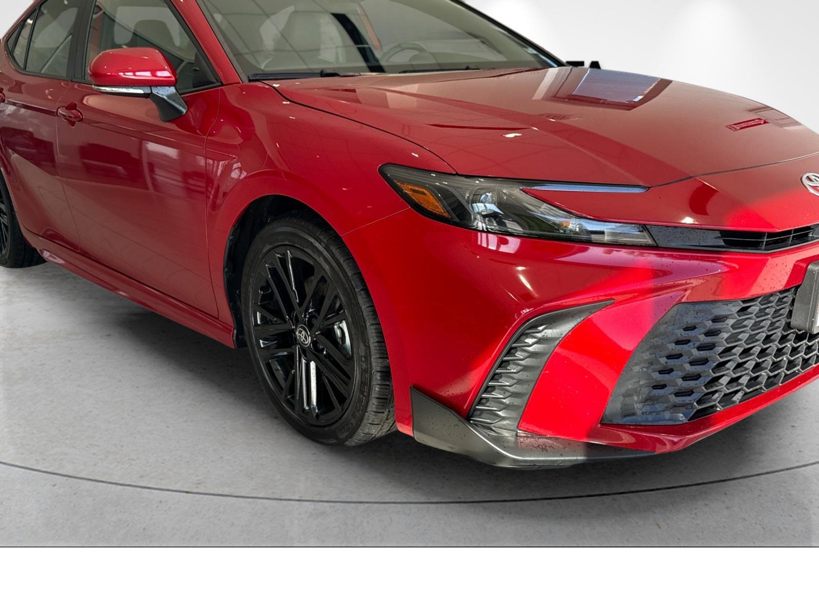 2025 Toyota Camry SE FWD