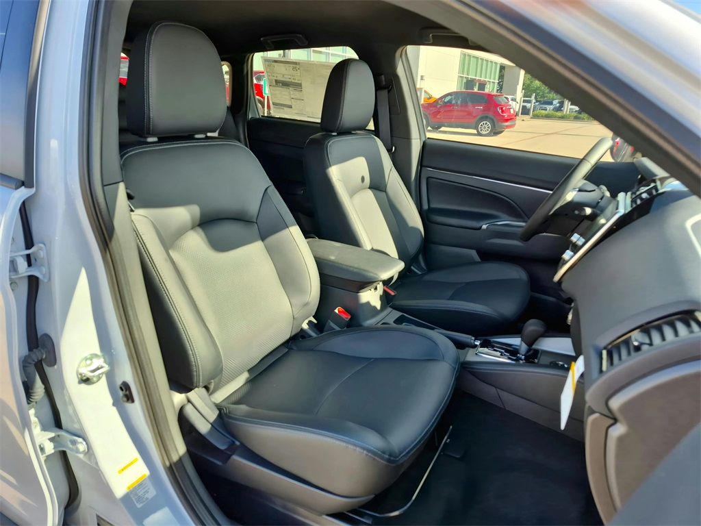 2025 Mitsubishi Outlander Sport SEL White at North Houston Mitsubishi