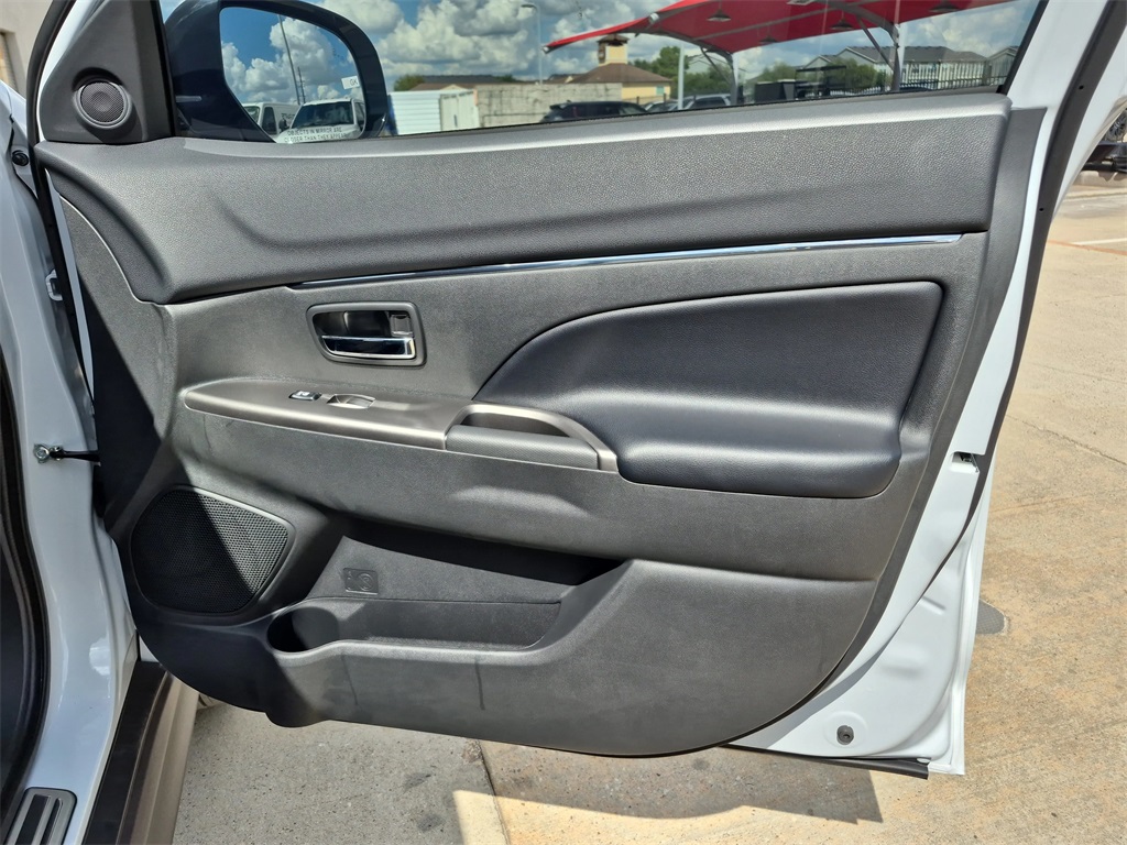 2025 Mitsubishi Outlander Sport SEL White at North Houston Mitsubishi