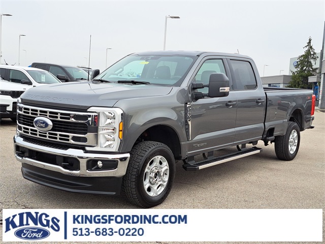 2025 Ford F-250 Super Duty XLT Crew Cab 4WD