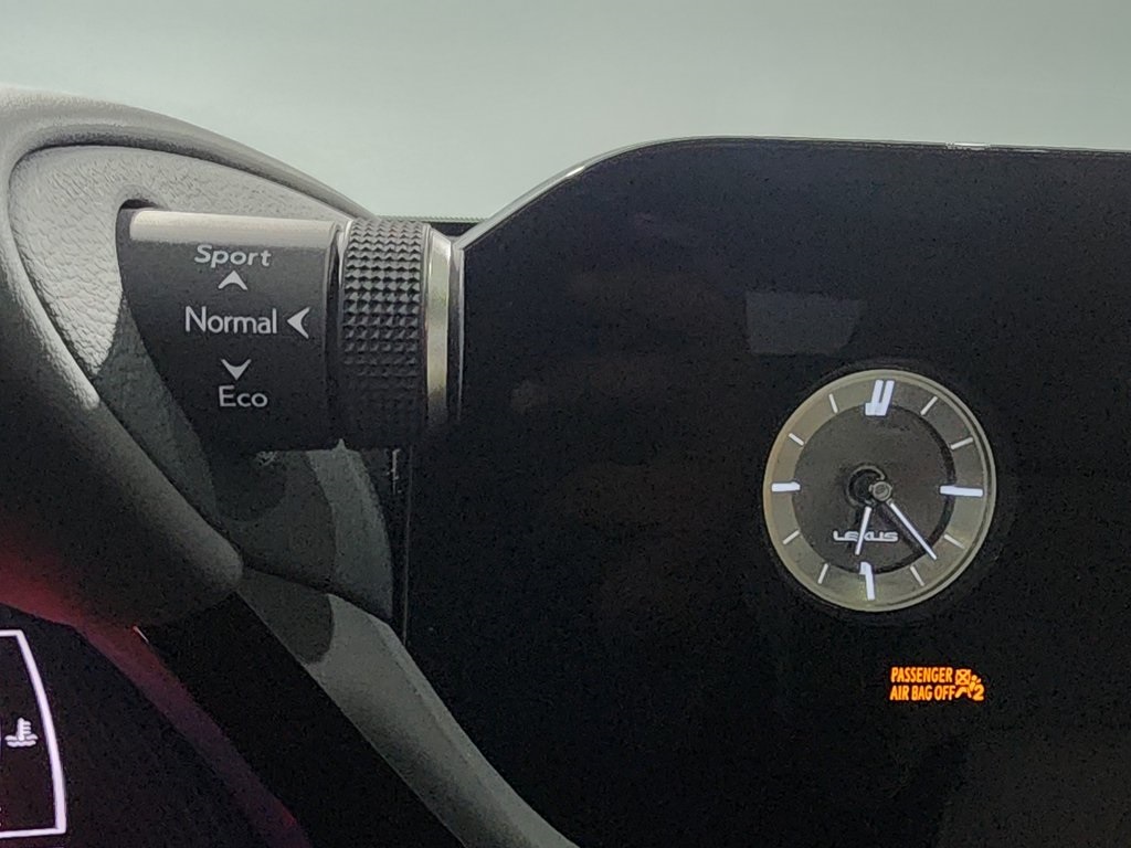 Thumbnail: 2025 Lexus ES - 23