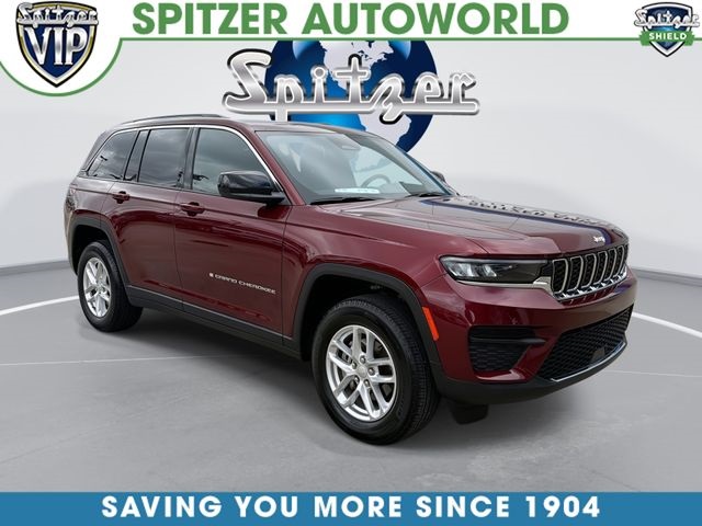 Velvet Red Pearlcoat 2024 Jeep Grand Cherokee SUV / Crossover Four-Wheel Drive 8-Speed Automatic