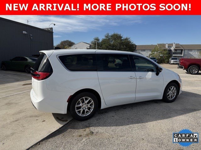 2024 Chrysler Pacifica Touring L White at Mac Haik CDJR North Houston