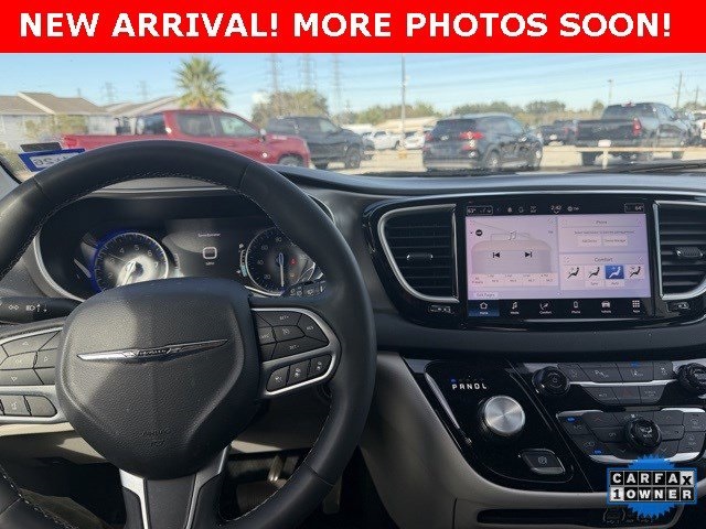 2024 Chrysler Pacifica Touring L White at Mac Haik CDJR North Houston