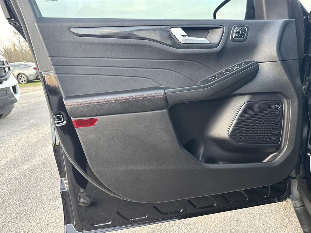 2023 Ford Escape ST-Line Select - 9