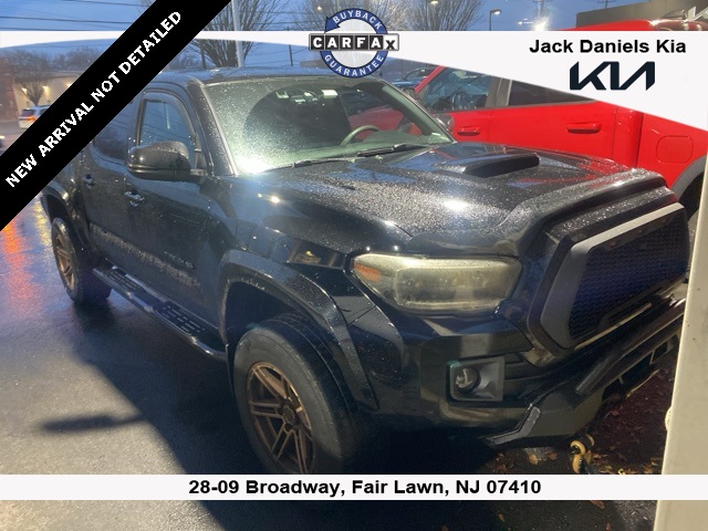 2017 Toyota Tacoma TRD Sport V6 Double Cab 4WD