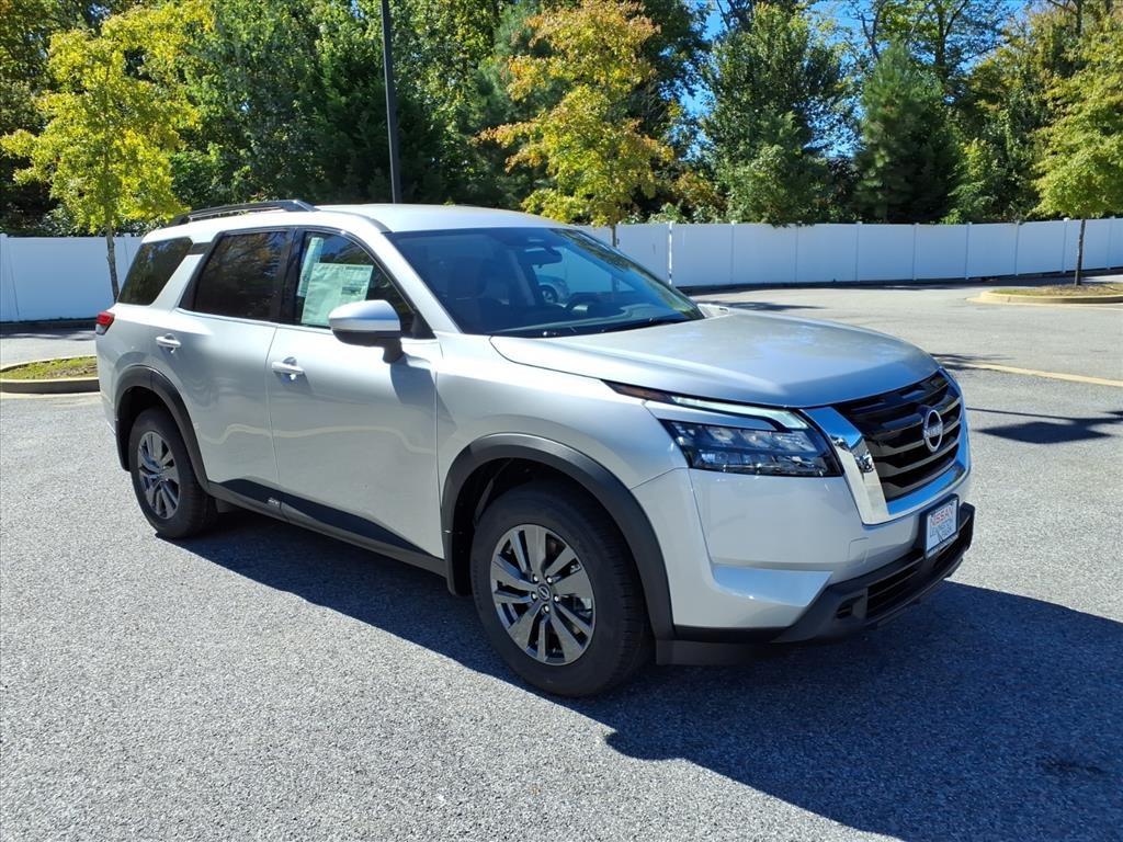 2025 Nissan Pathfinder SV 4WD