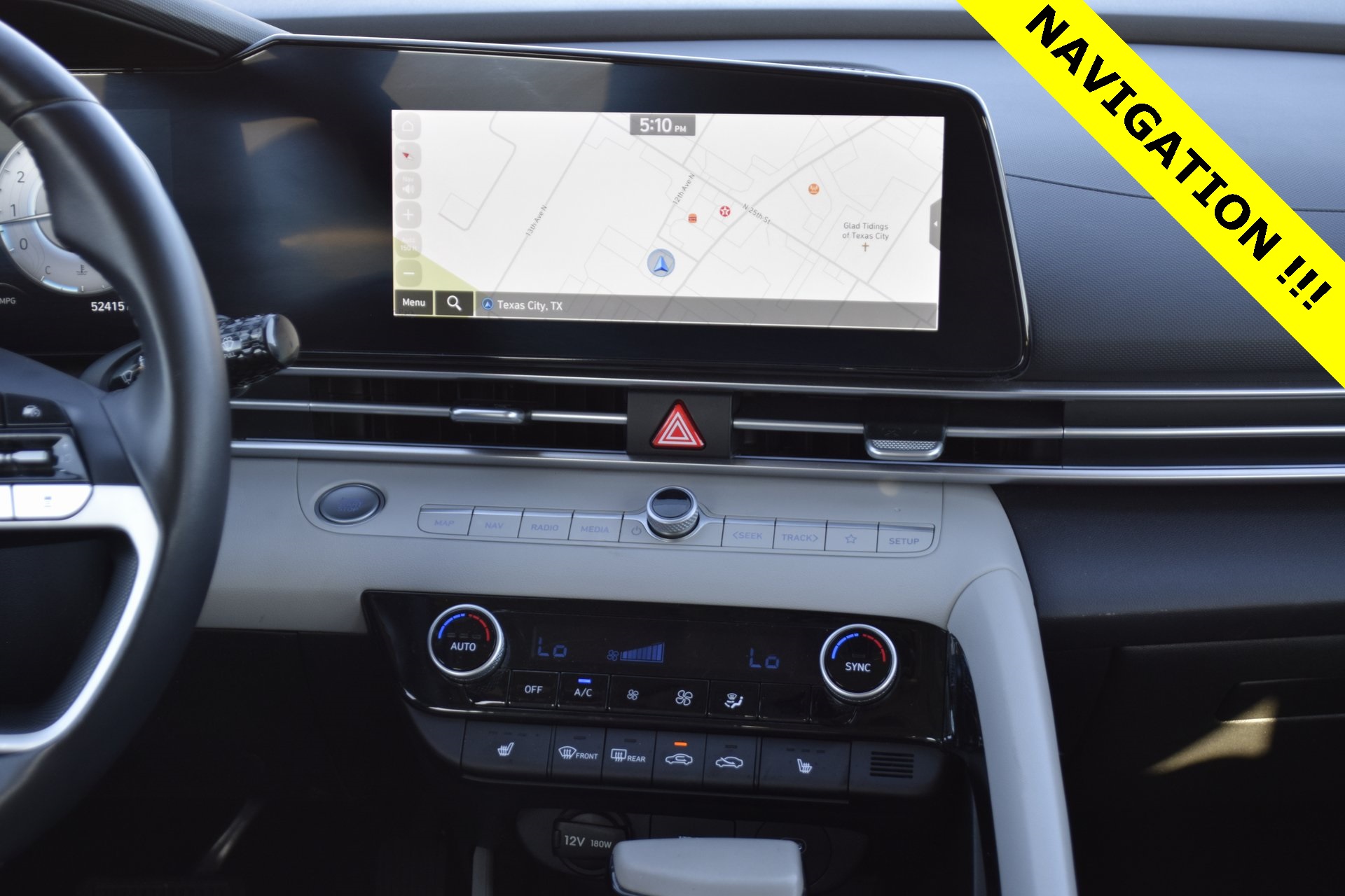 2024 Hyundai Elantra Limited - 3