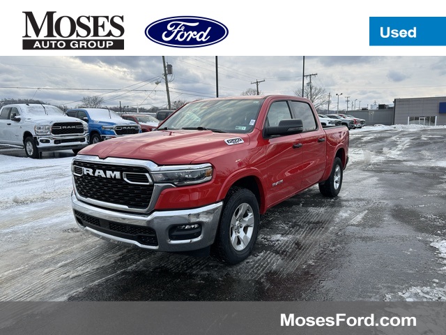 2025 RAM 1500 Big Horn Crew Cab 4WD