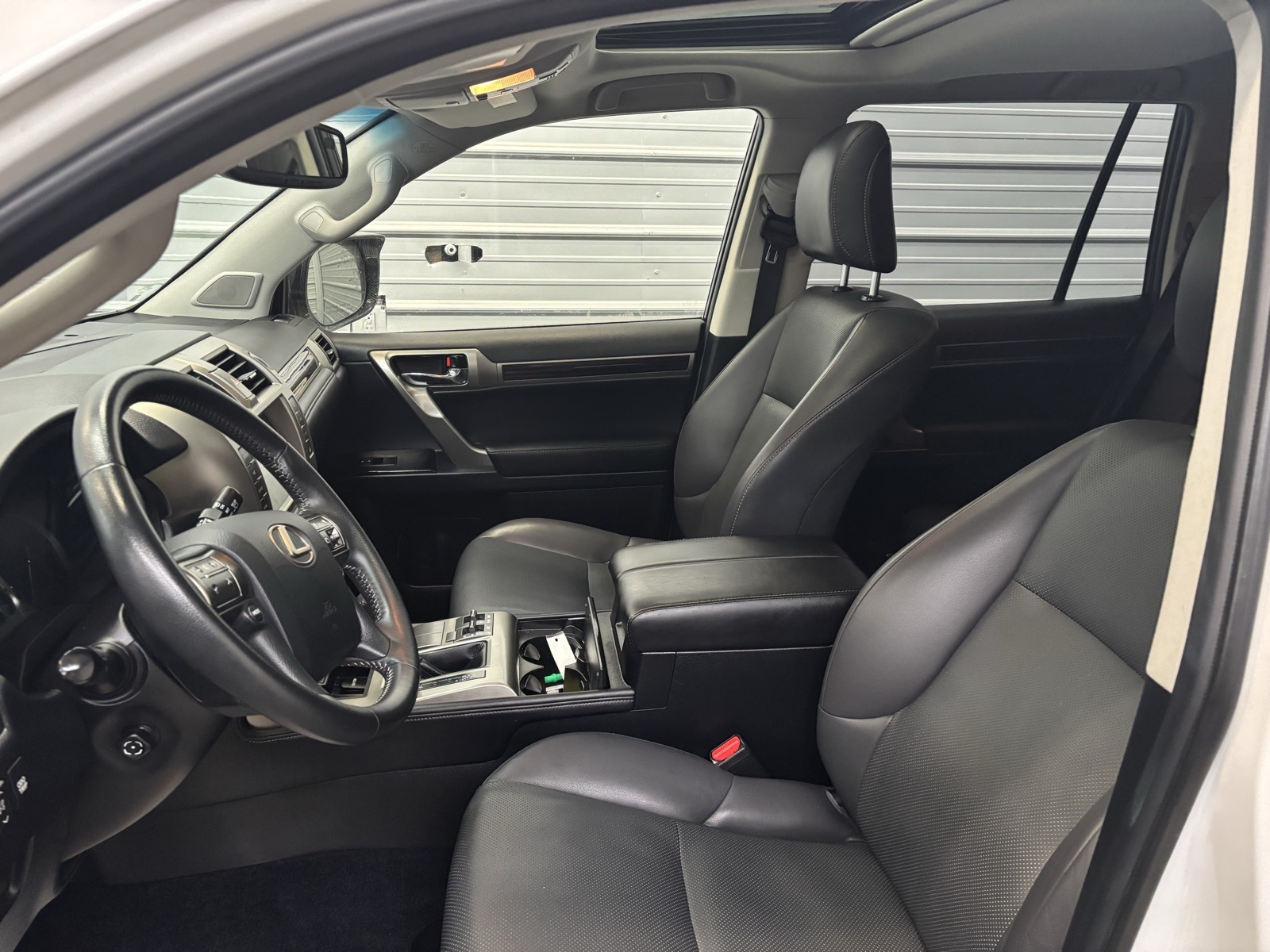 2017 Land Rover Range Rover Evoque HSE photo 11