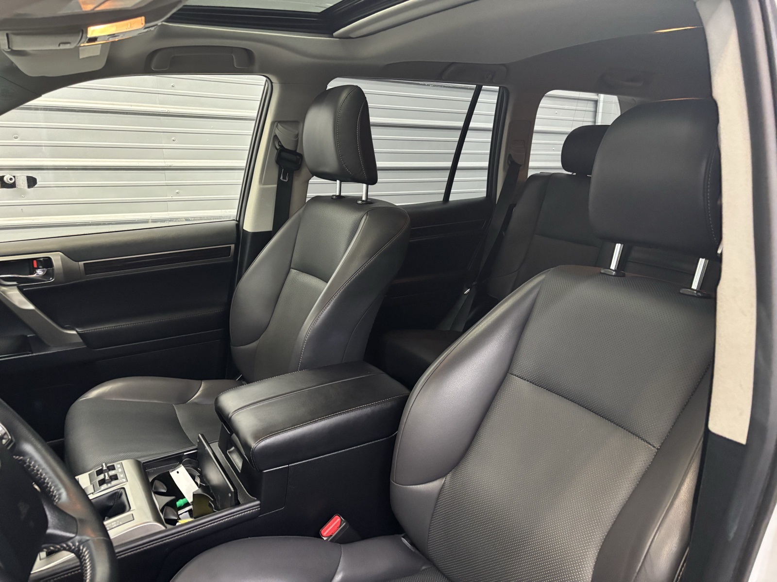 2017 Land Rover Range Rover Evoque HSE photo 12