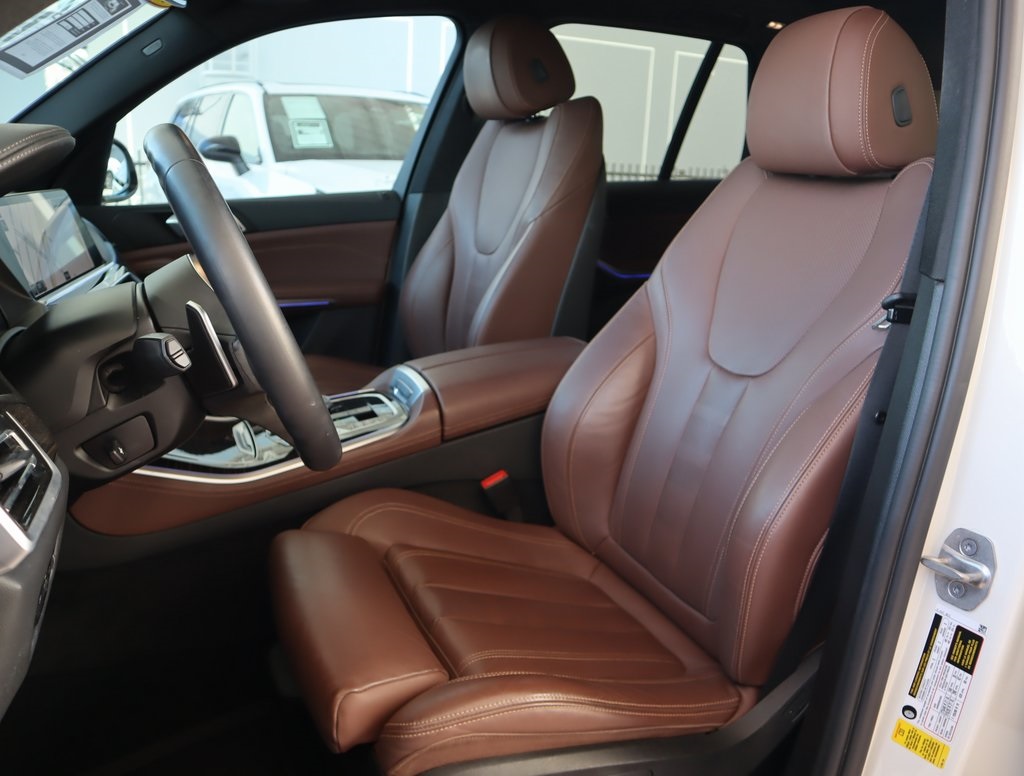 Thumbnail: 2021 BMW X5 - 26