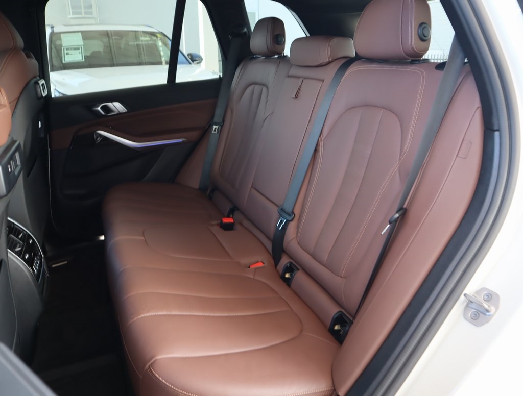 Thumbnail: 2021 BMW X5 - 27