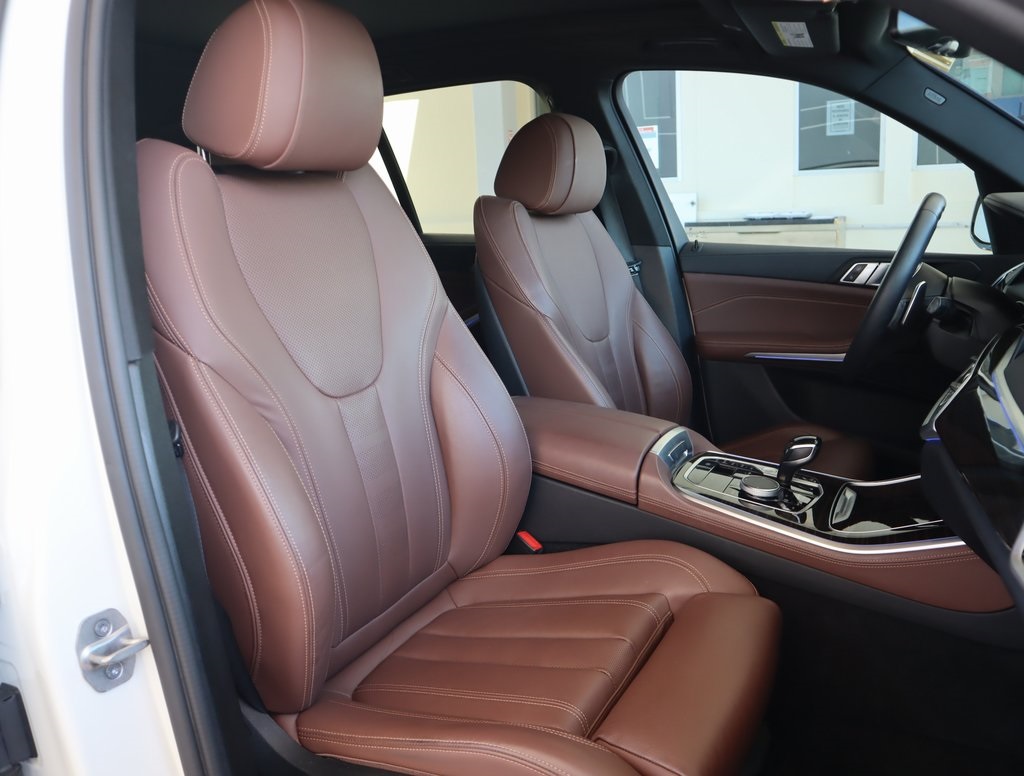 Thumbnail: 2021 BMW X5 - 28