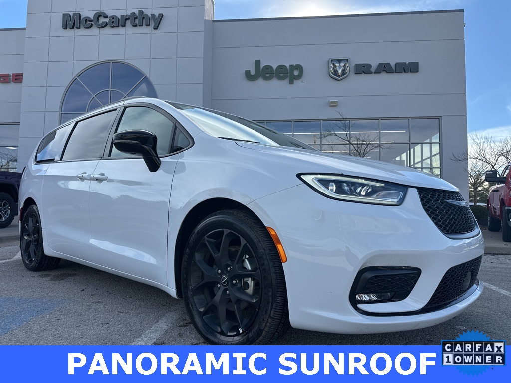 2025 Chrysler Pacifica Limited FWD