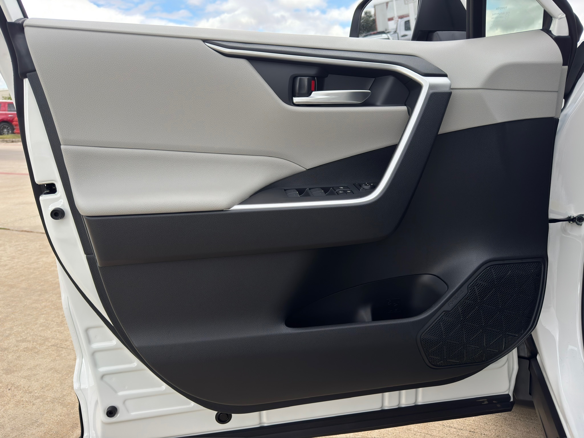 2025 Toyota RAV4 Hybrid XLE  at Community Toyota