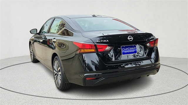 2025 Nissan Altima