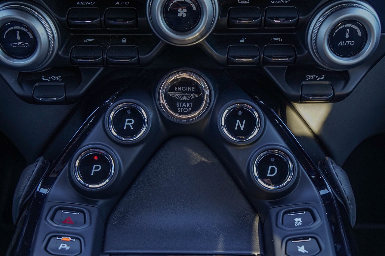 Used Car 2022 Aston Martin Vantage  For Sale Under $120,000 In Austin, Texas