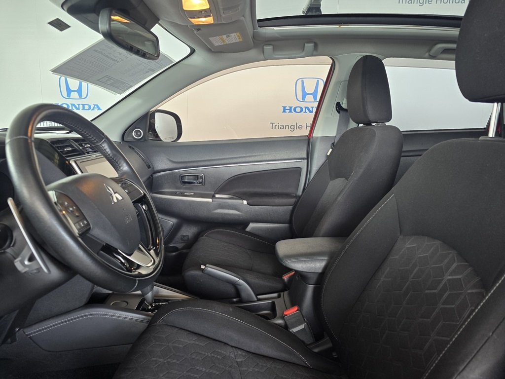 Thumbnail: 2020 Mitsubishi Outlander Sport - 11