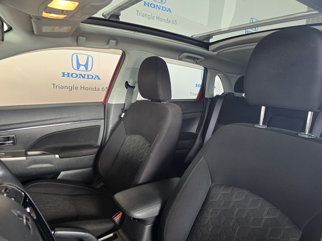 Thumbnail: 2020 Mitsubishi Outlander Sport - 13