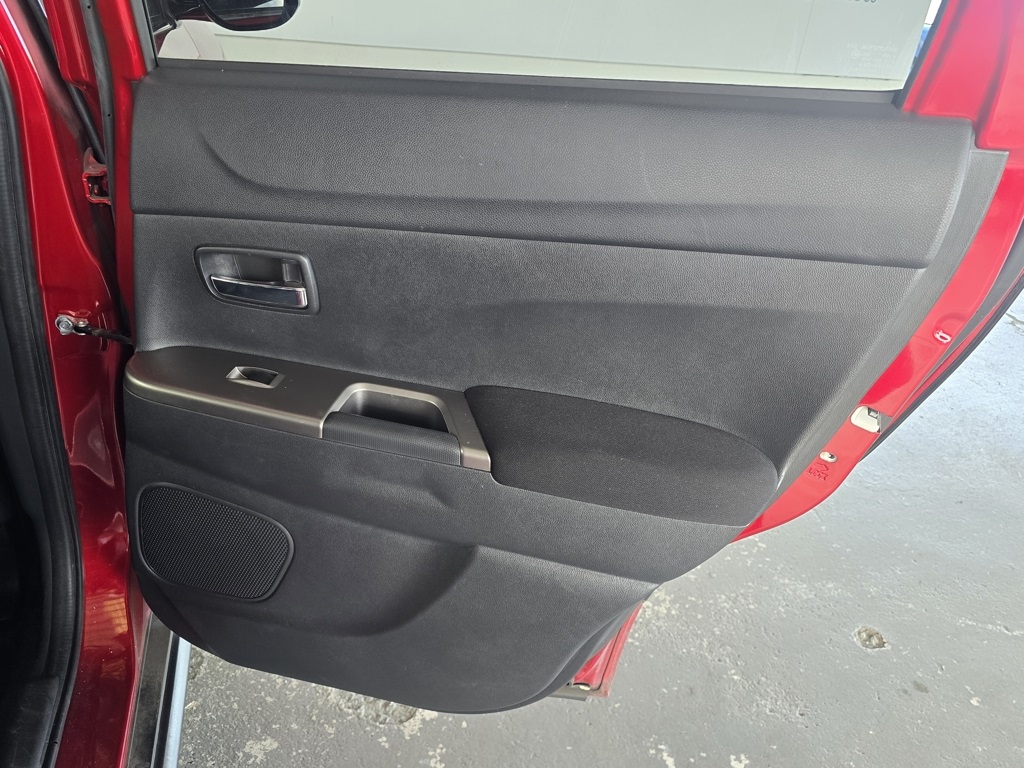 Thumbnail: 2020 Mitsubishi Outlander Sport - 18