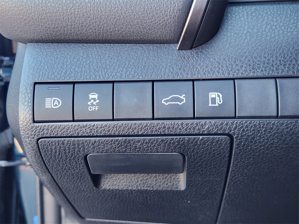 2018 Toyota Camry XSE Blue at Autostrade