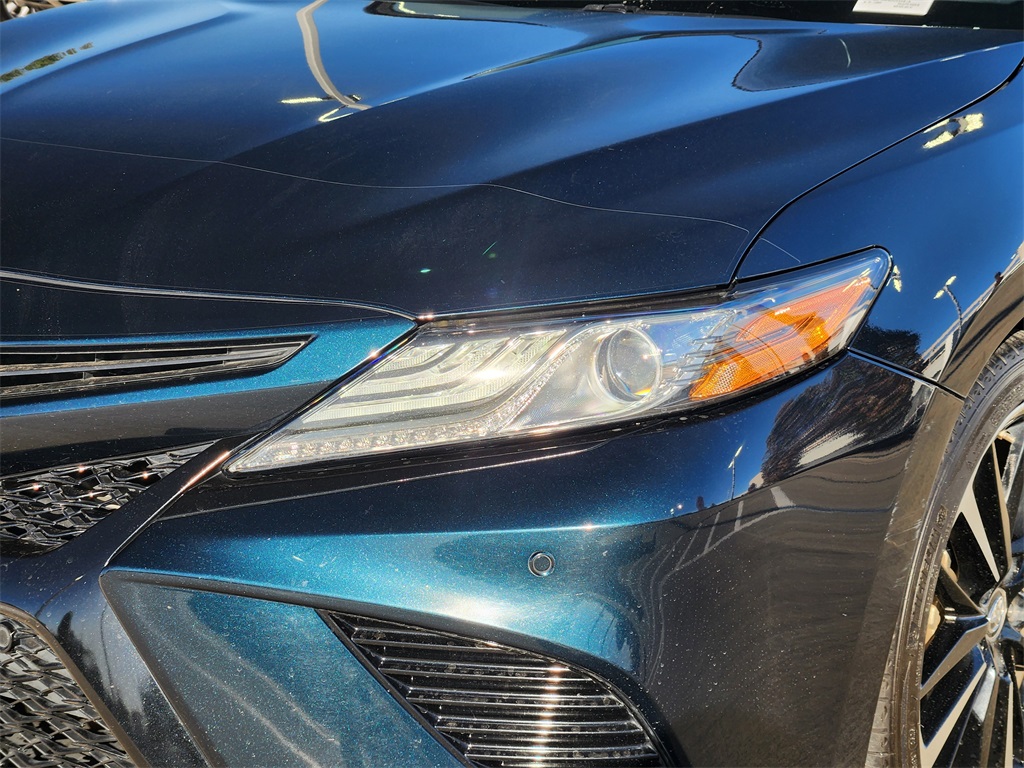 2018 Toyota Camry XSE Blue at Autostrade