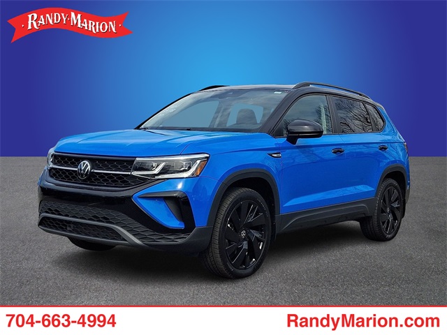 2024 Volkswagen Taos SE Black 4Motion