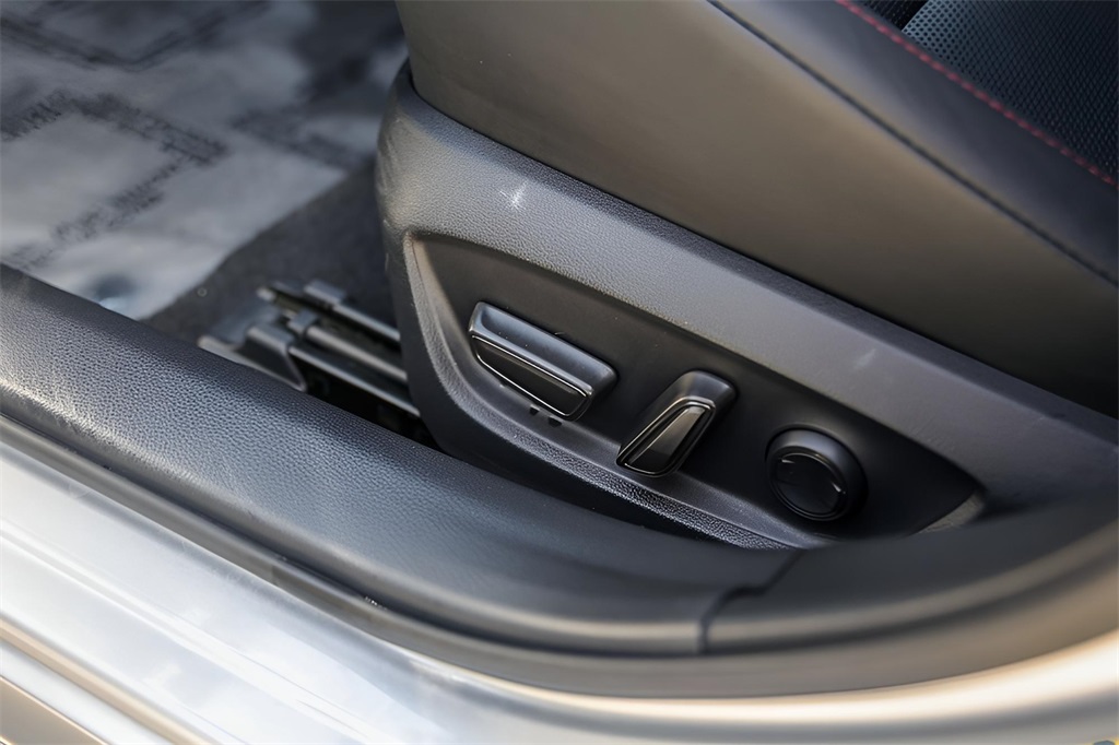 Used Car 2024 Toyota Prius Prime  Xse For Sale Under $30,000 In Austin, Texas