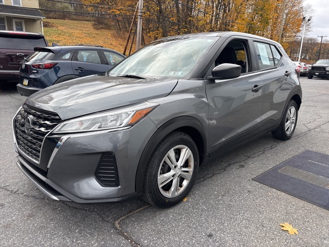 2021 Nissan Kicks S photo 3