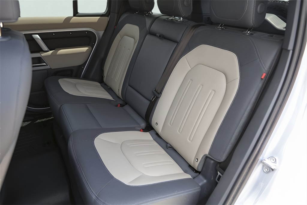 Used Car 2022 Land Rover Defender 110  X-dynamic Se For Sale Under $50,000 In Austin, Texas