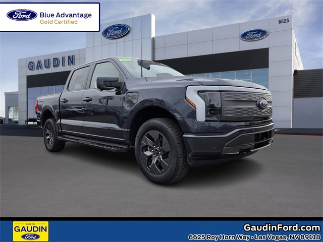 2022 Ford F-150 Lightning Lariat's photo